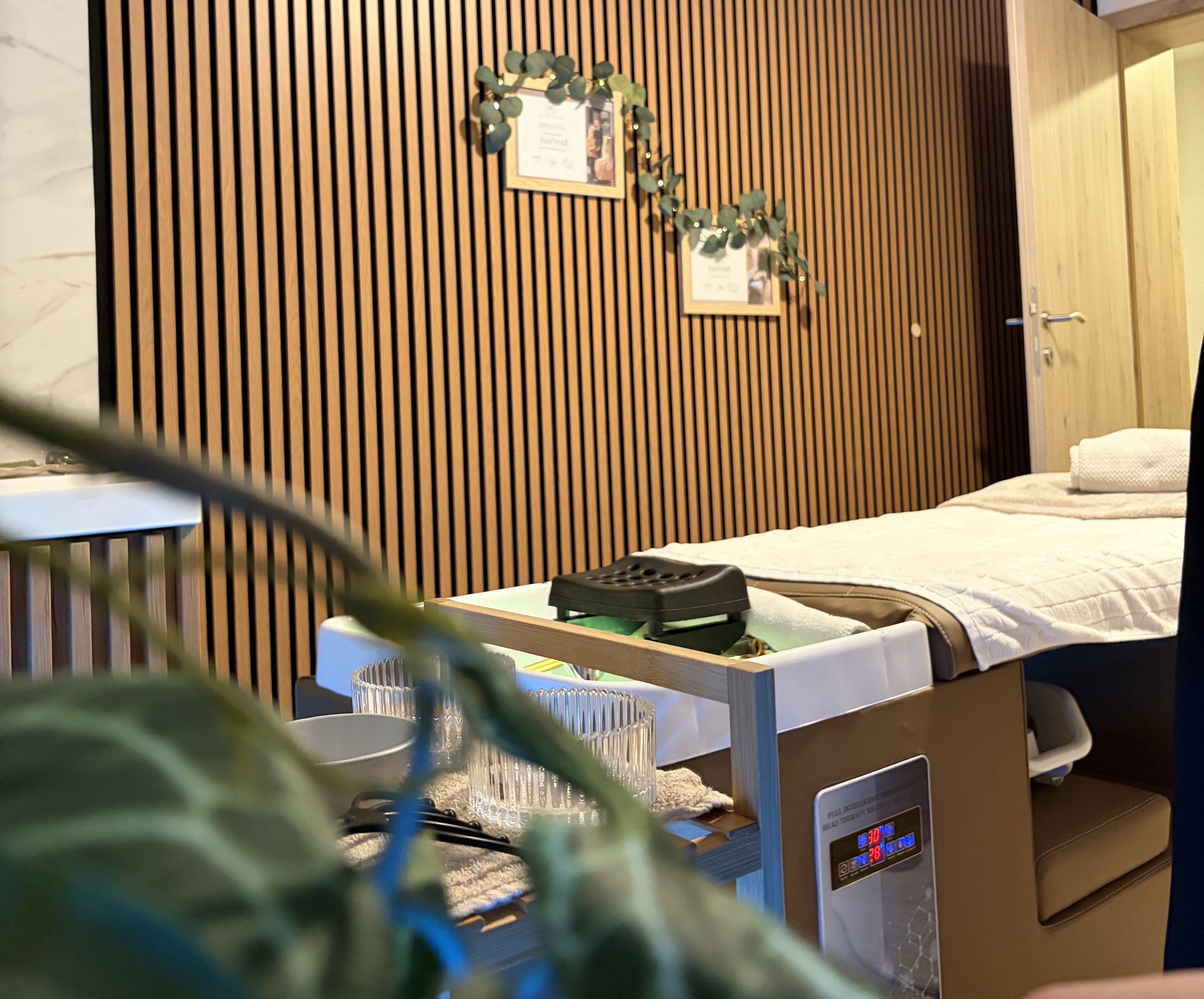 YellaSpa ambient – nežni roza in pastelni toni